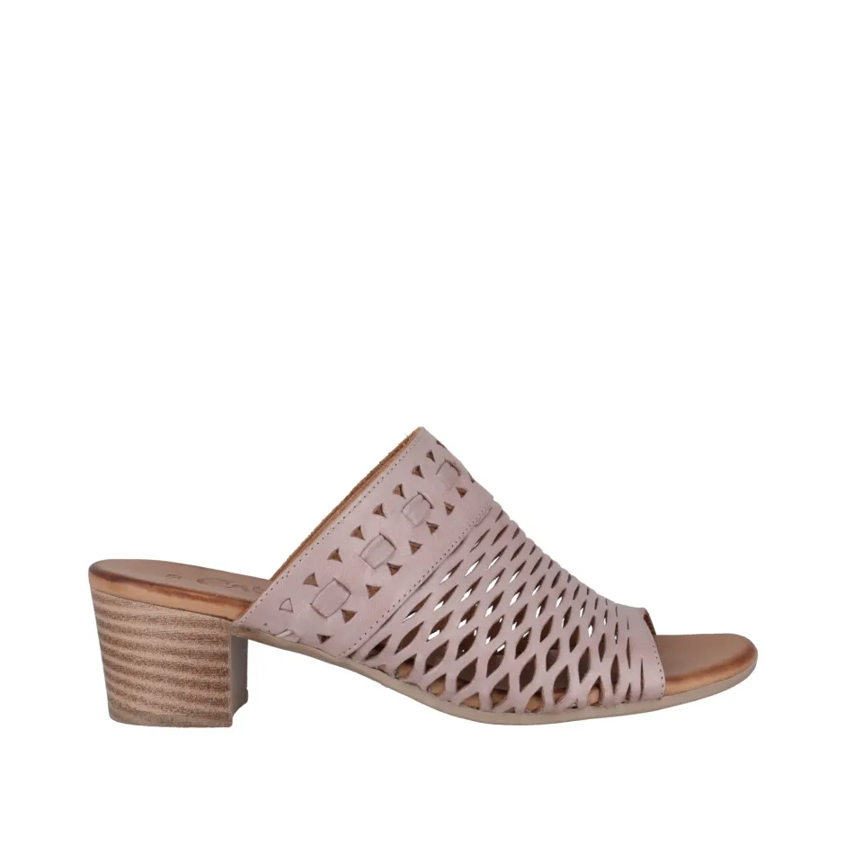 aysecabello_0.webp CABELLO AYSE- TAUPE New